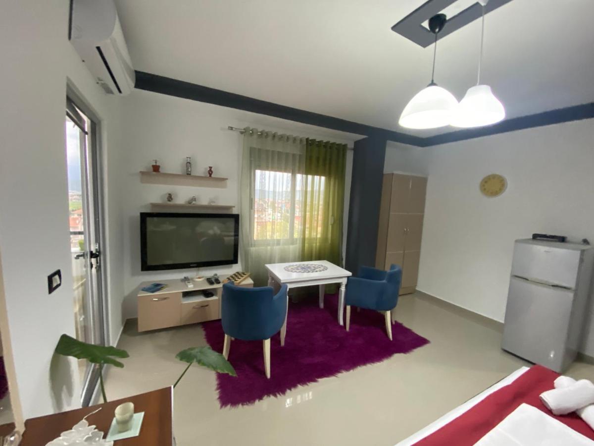 Guest'S Apartament Pogradec Kültér fotó