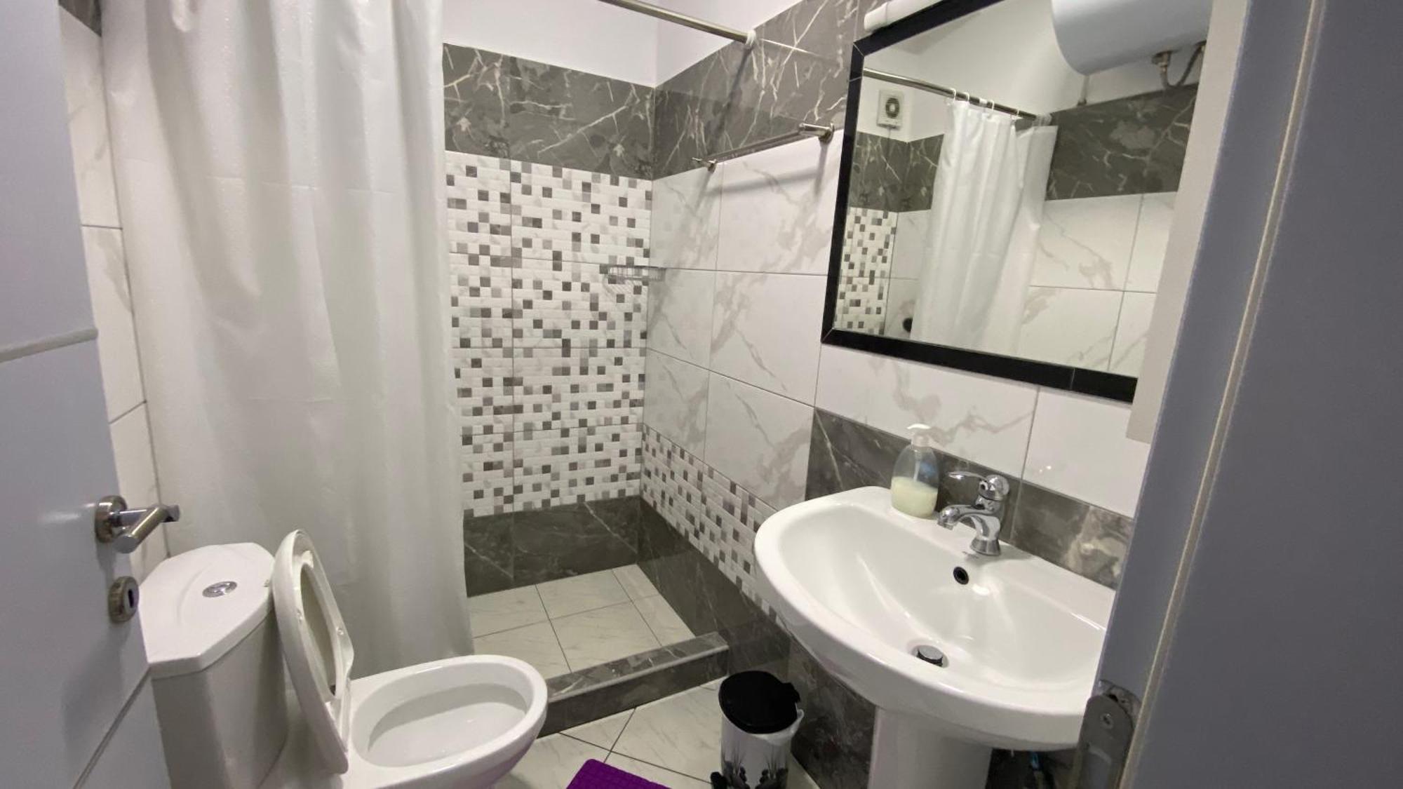 Guest'S Apartament Pogradec Kültér fotó